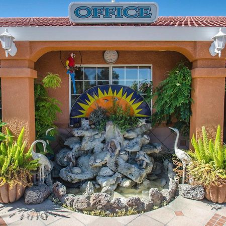 Economy Inn Los Banos Kültér fotó