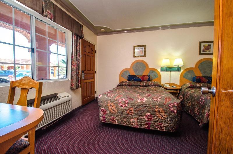 Economy Inn Los Banos Kültér fotó