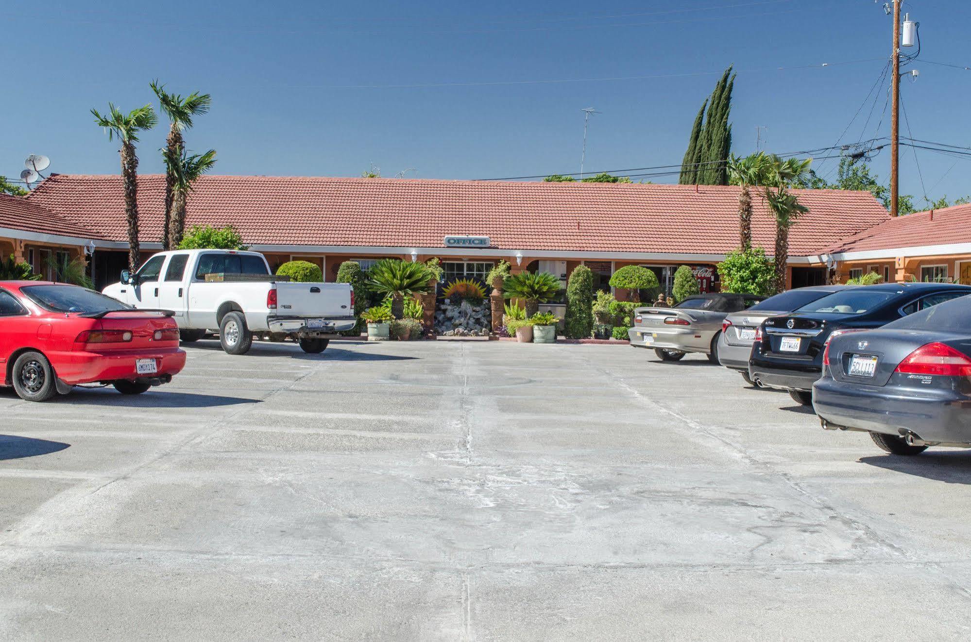 Economy Inn Los Banos Kültér fotó