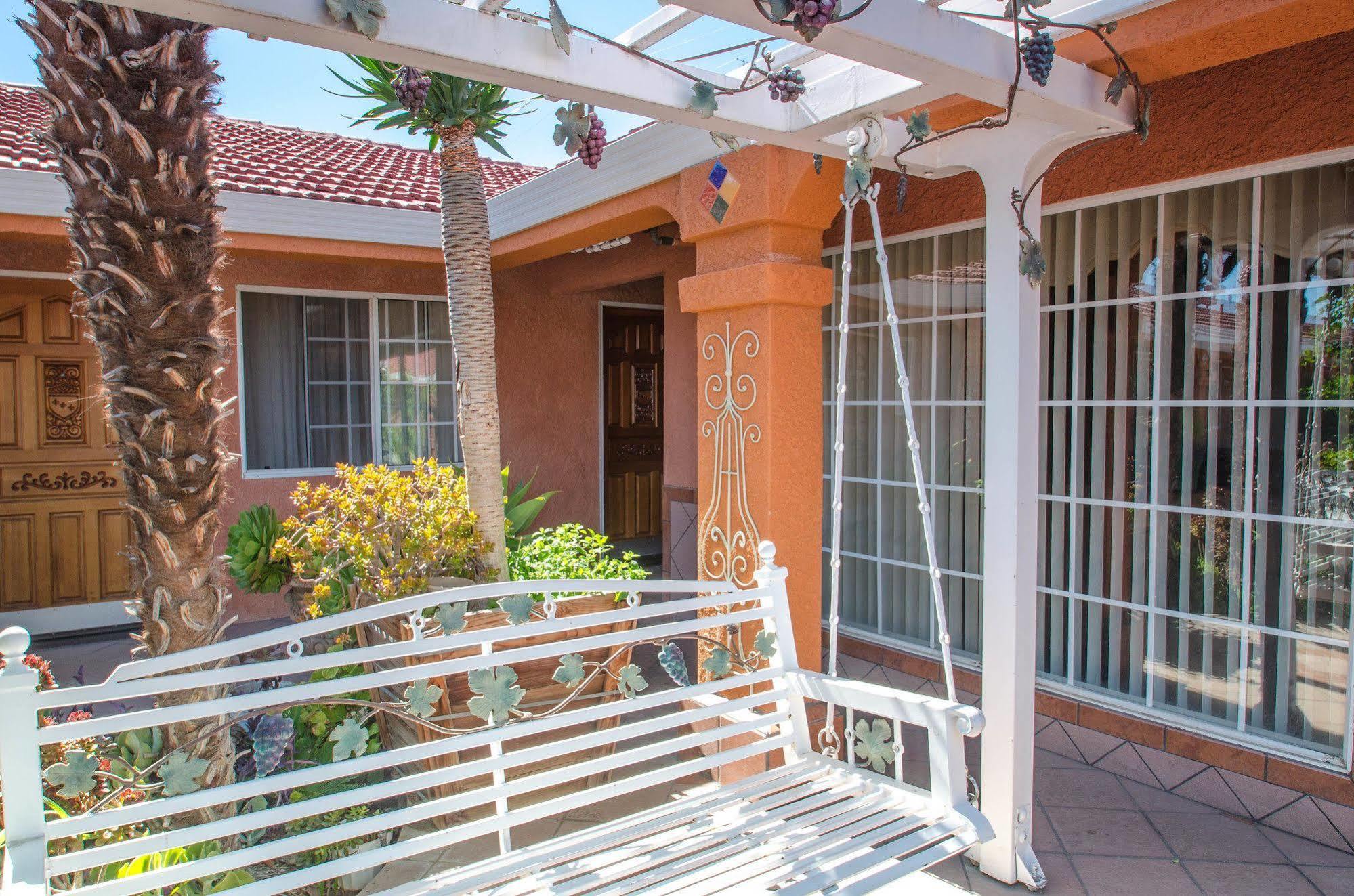 Economy Inn Los Banos Kültér fotó