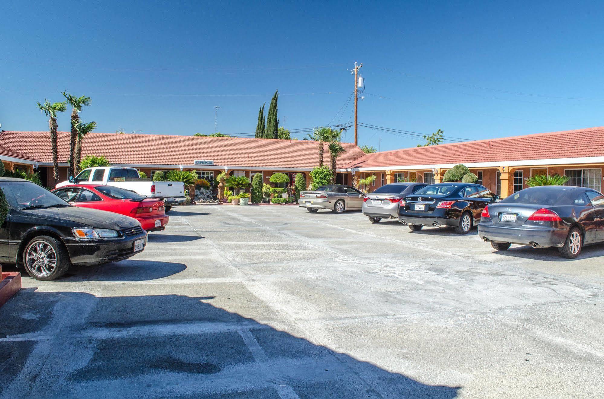 Economy Inn Los Banos Kültér fotó
